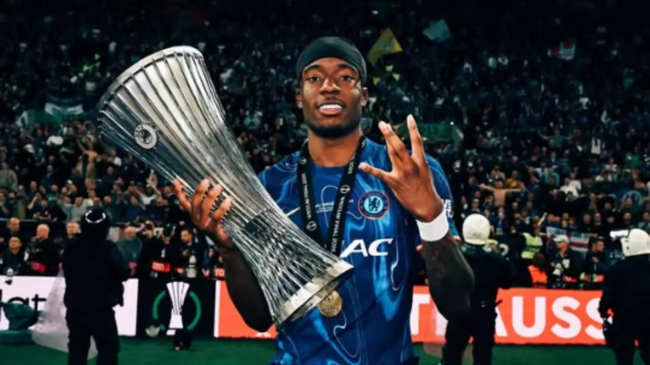 Arsenal tenta contratar Madueke e inicia negociações com o Chelsea. Entenda!