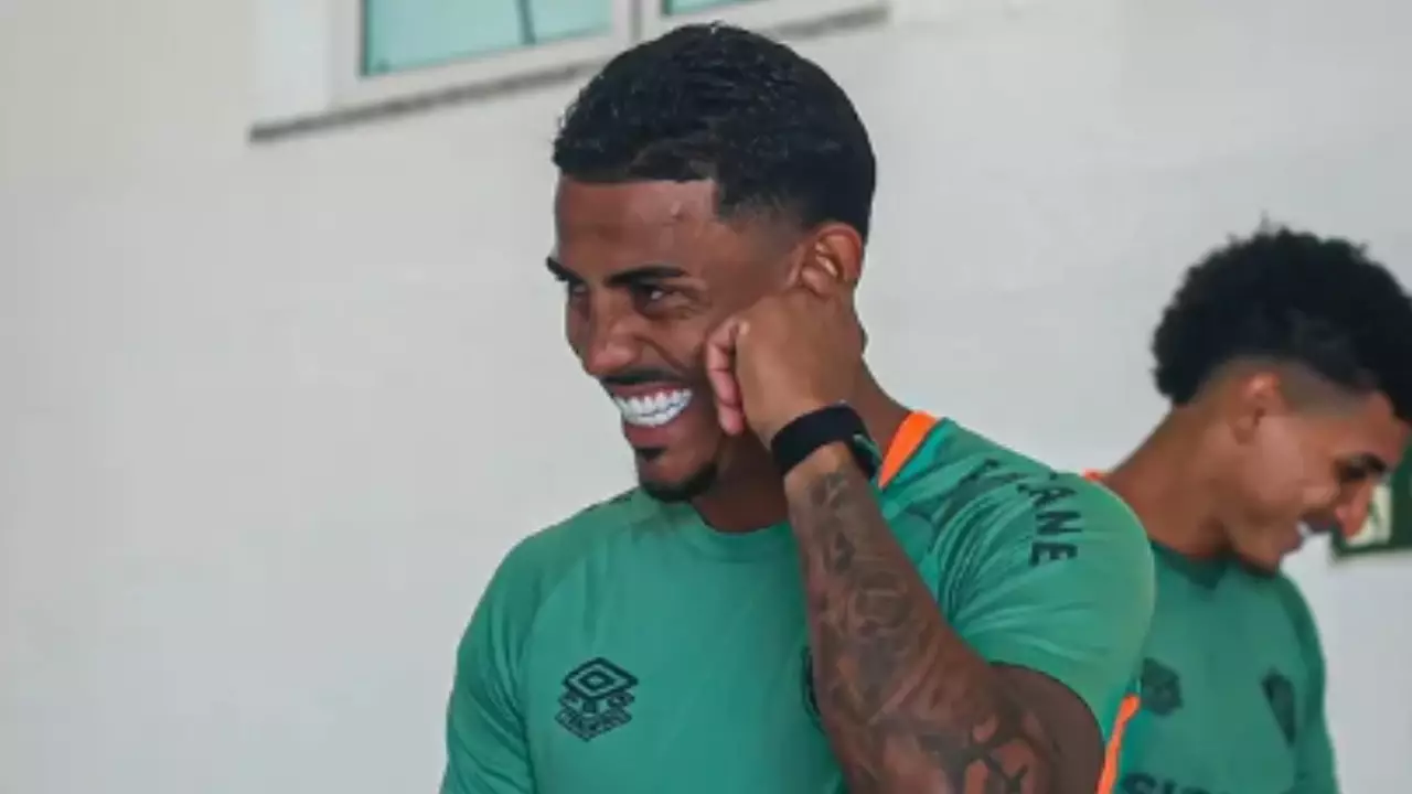 John Kennedy retorna ao Fluminense e projeta reencontro com a torcida. Entenda!