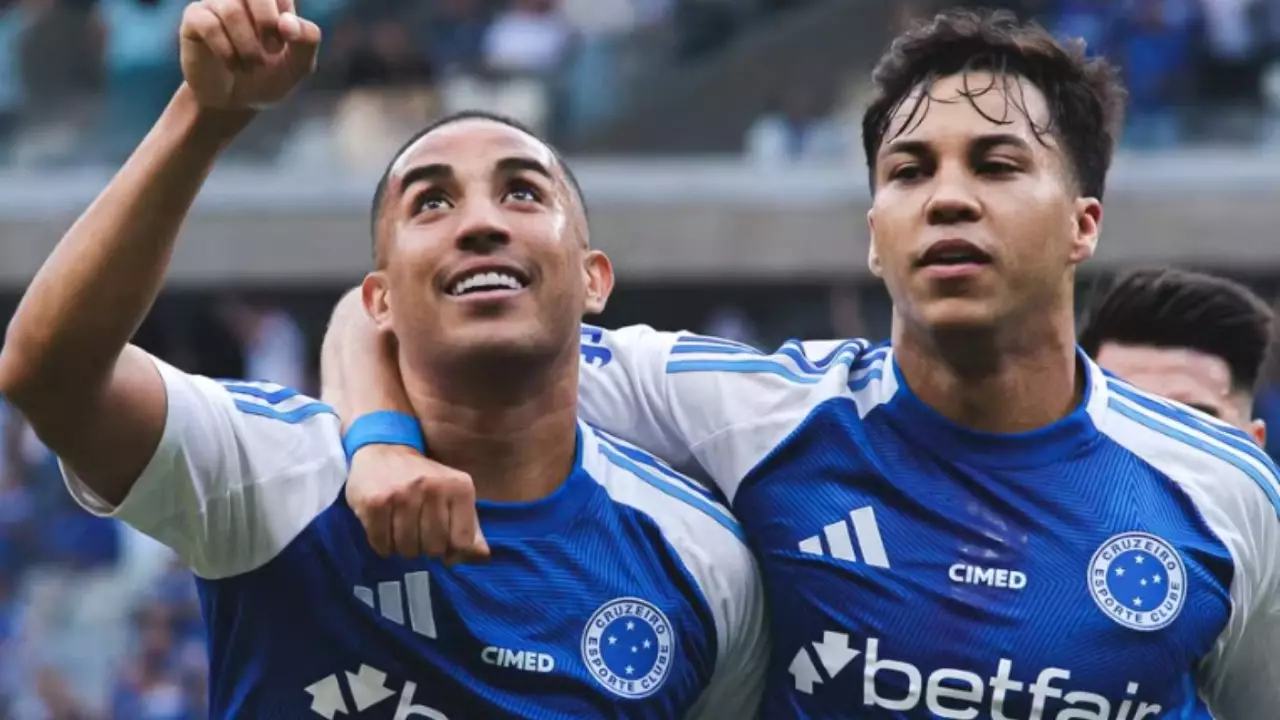 Cruzeiro goleia o Juventude e segue líder do Brasileirão. Entenda!