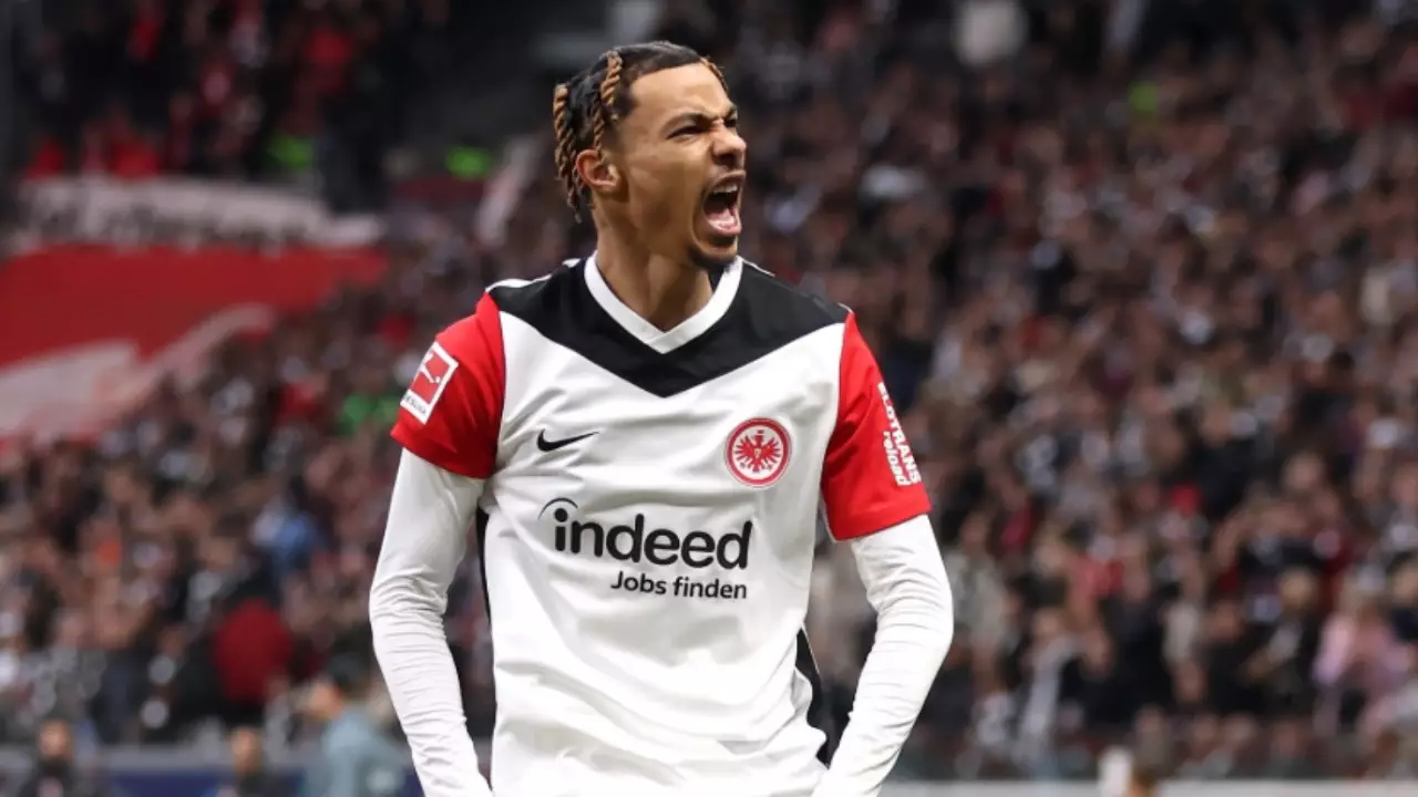 Liverpool acerta com Ekitike e segue reformulação ofensiva. Entenda!