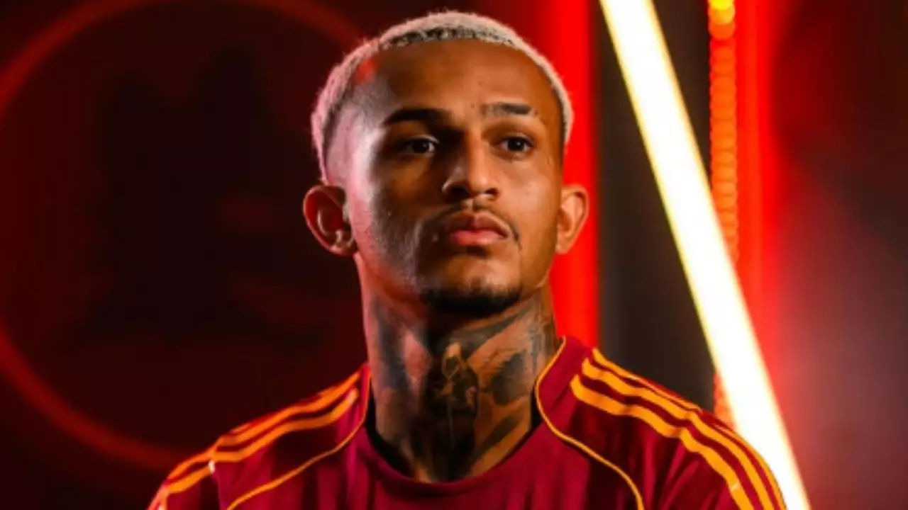 Roma acerta com Wesley, e Fla faz uma das maiores vendas da história. Entenda!