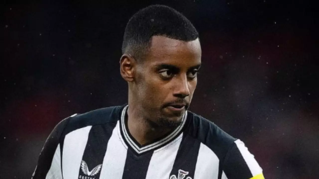 Rooney detona Isak: “Não tem volta no Newcastle”. Entenda!