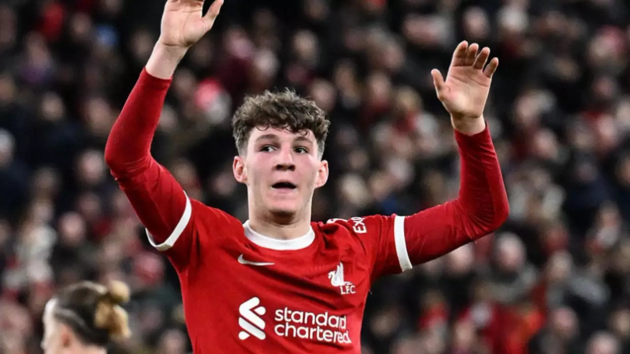 Disputa por Lewis Koumas esquenta no Championship. Entenda!