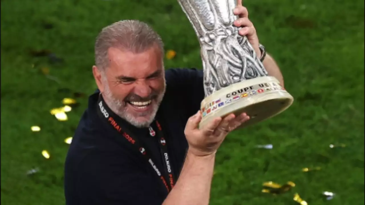 Bayer Leverkusen avalia Ange Postecoglou para assumir comando. Entenda!