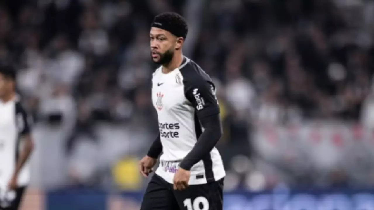 Corinthians perde Memphis Depay por lesão muscular. Entenda!