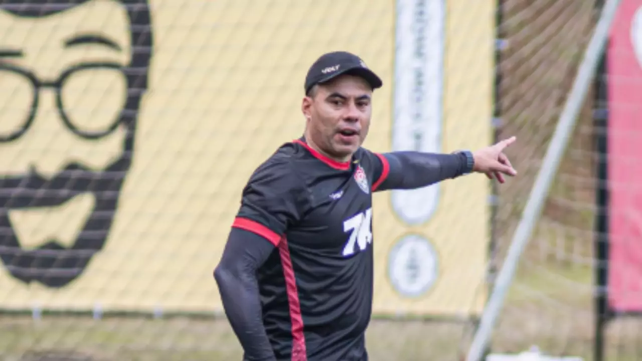 Jair Ventura assume o Vitória para evitar queda. Entenda!