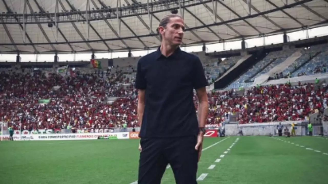 Flamengo negocia renovação com Filipe Luís, mas impasse salarial adia acordo. Entenda!