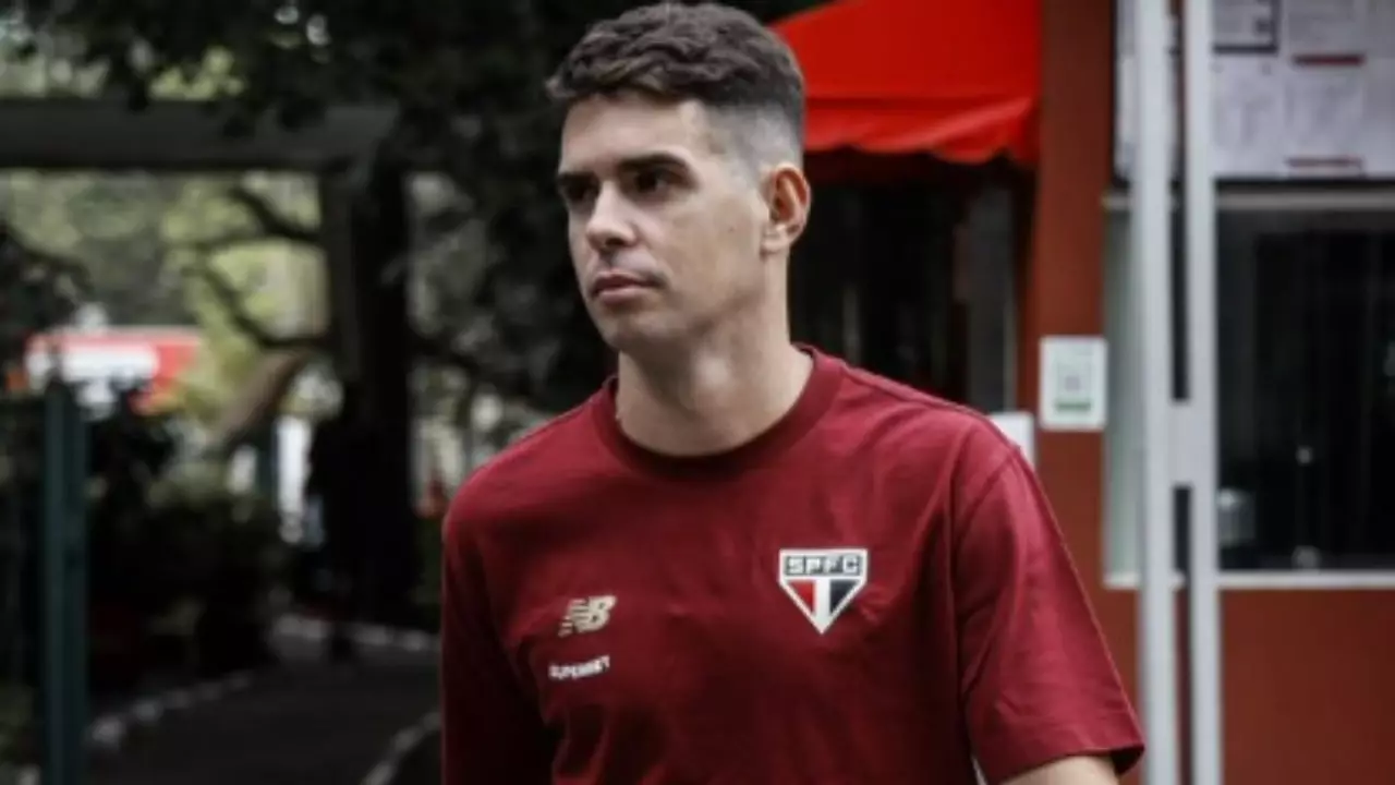 Oscar é internado após alterações cardíacas detectadas em exames no São Paulo. Entenda!