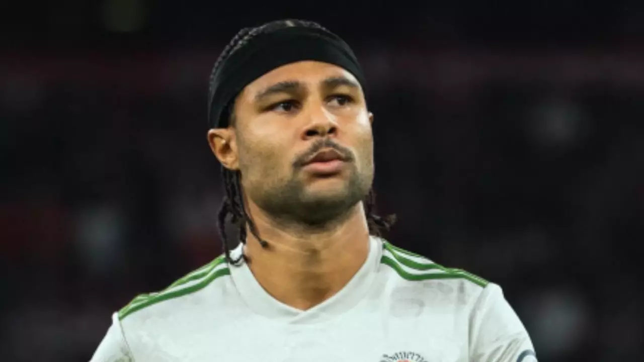 Liverpool monitora Serge Gnabry e vê chance de contratação sem custo. Entenda!