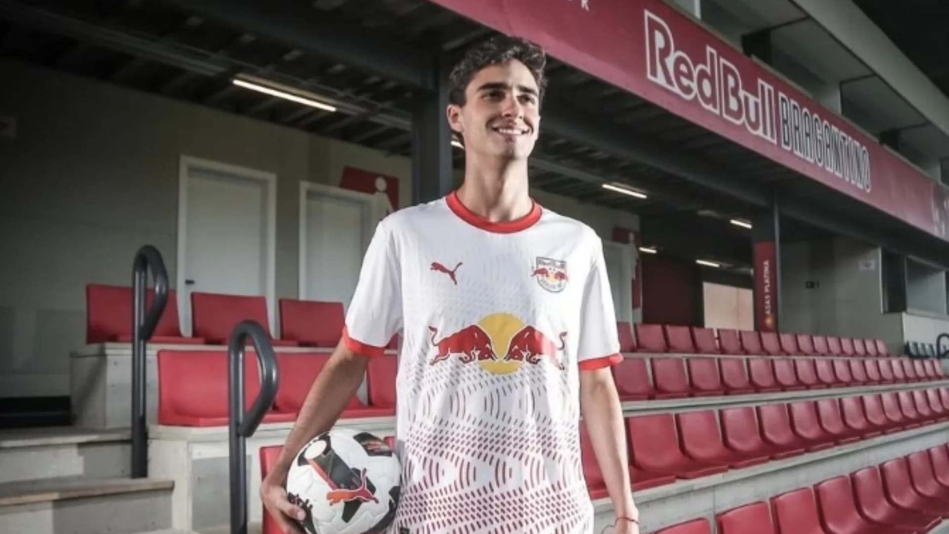 Red Bull Bragantino anuncia Rodriguinho, comprador do São Paulo por US$ 3 milhões. Entenda!