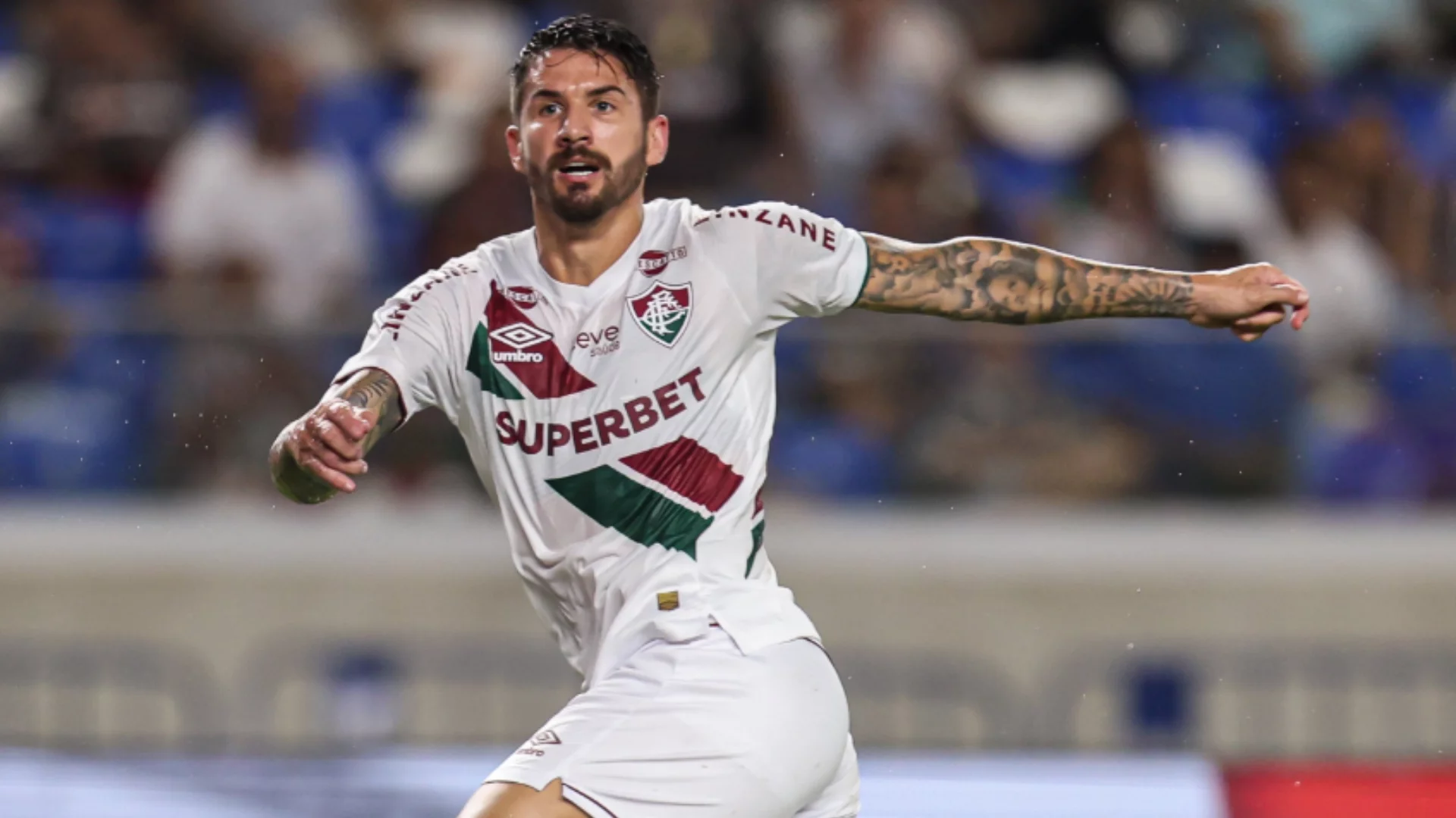 Fluminense acelera busca por centroavante de peso após fracasso com Hulk. Entenda!