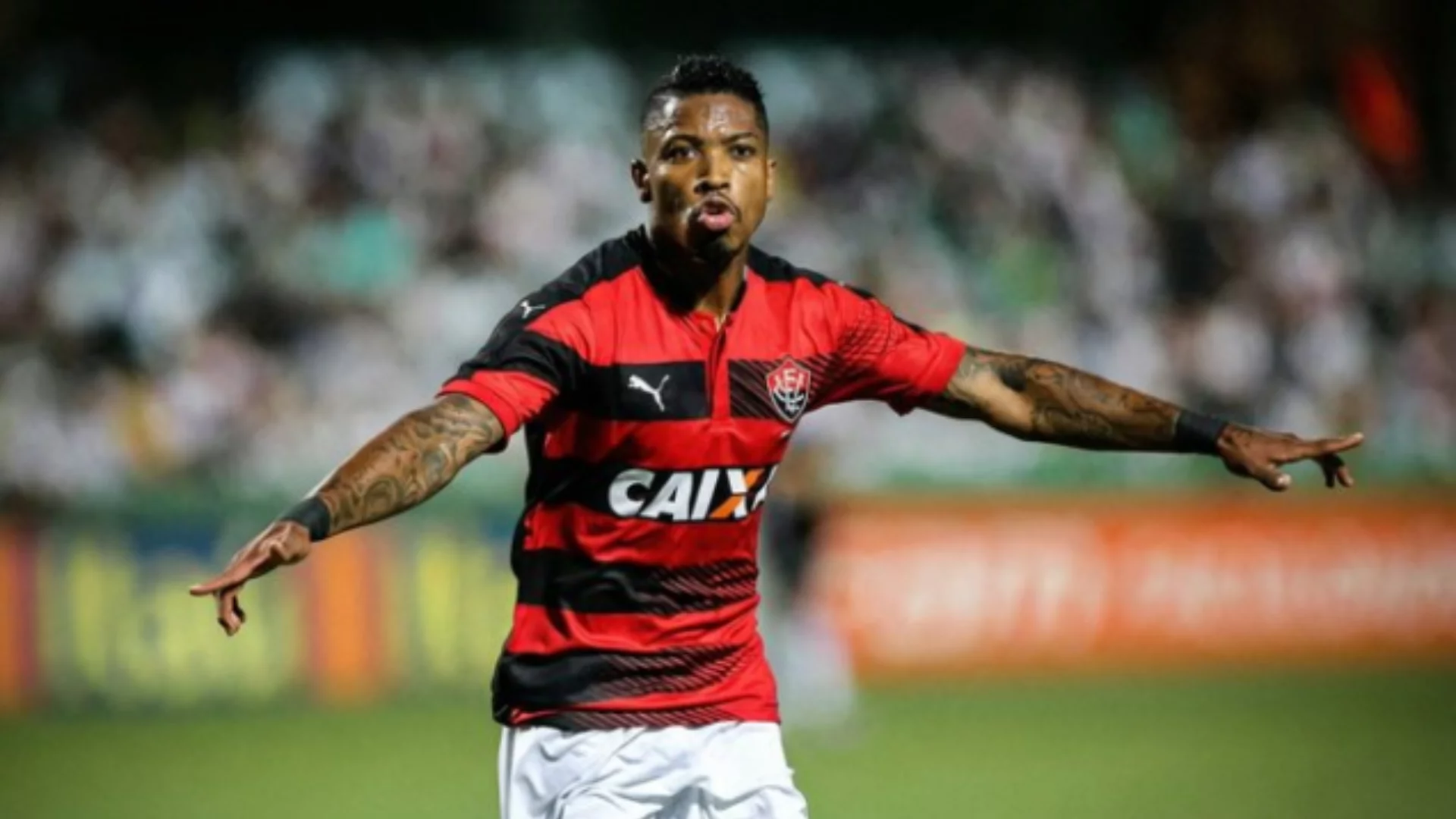 Vitória oficializa retorno de Marinho, ídolo de 2016, até fim de 2026. Entenda!