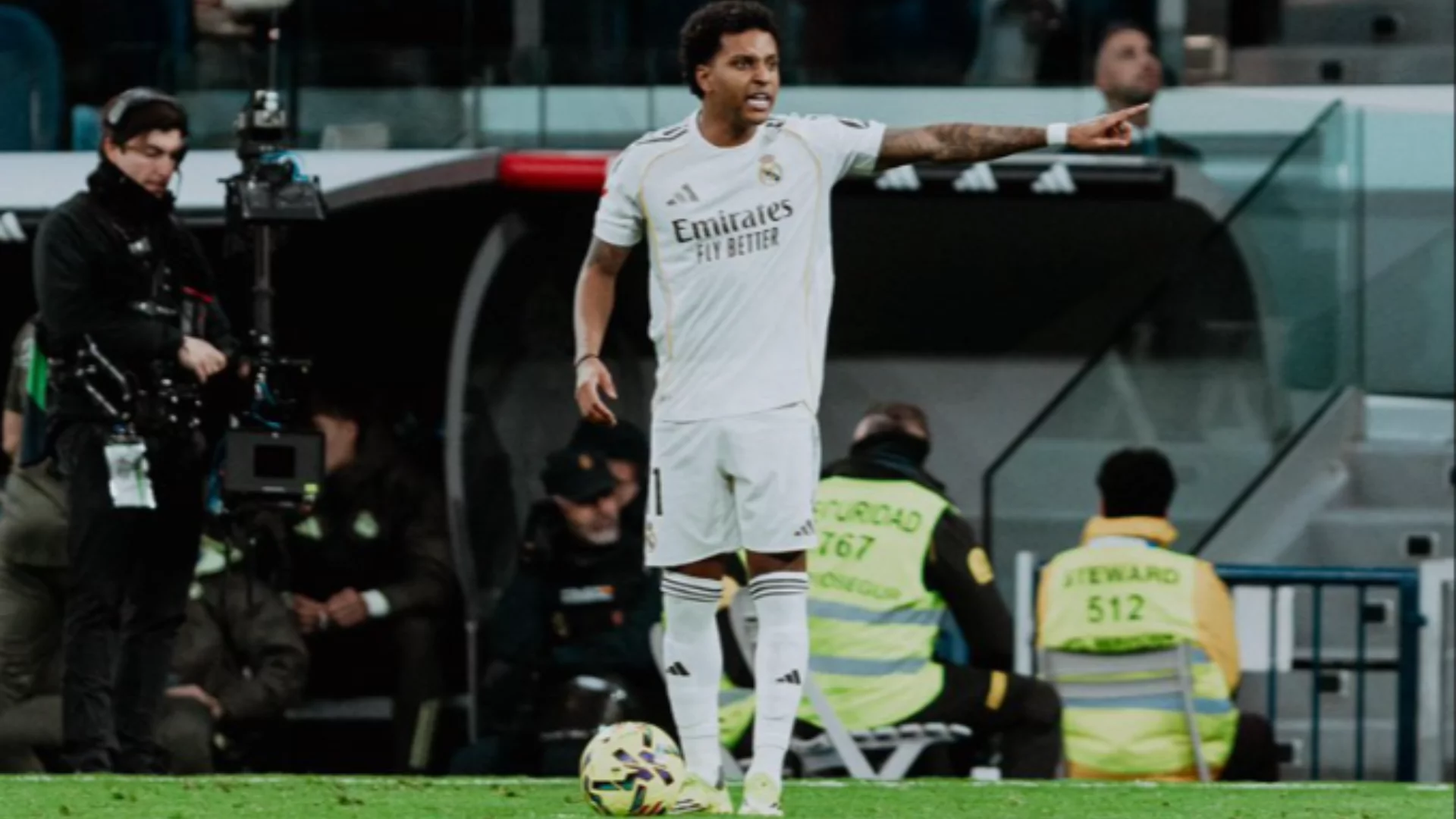 Rodrygo enfrenta nova lesão e desfalca Real Madrid por duas semanas. Entenda!