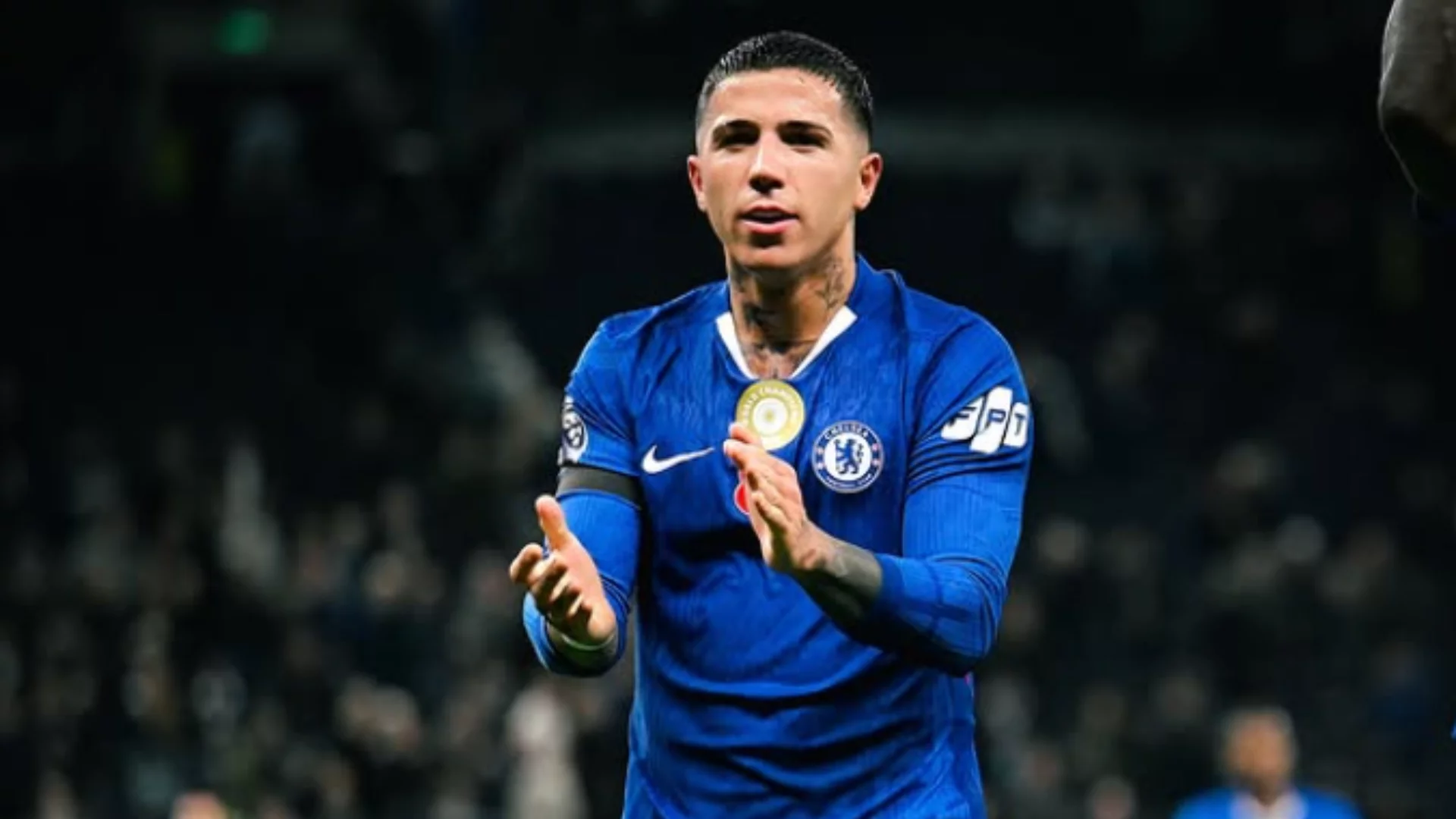 PSG e Real sondam Enzo Fernández do Chelsea. Entenda!