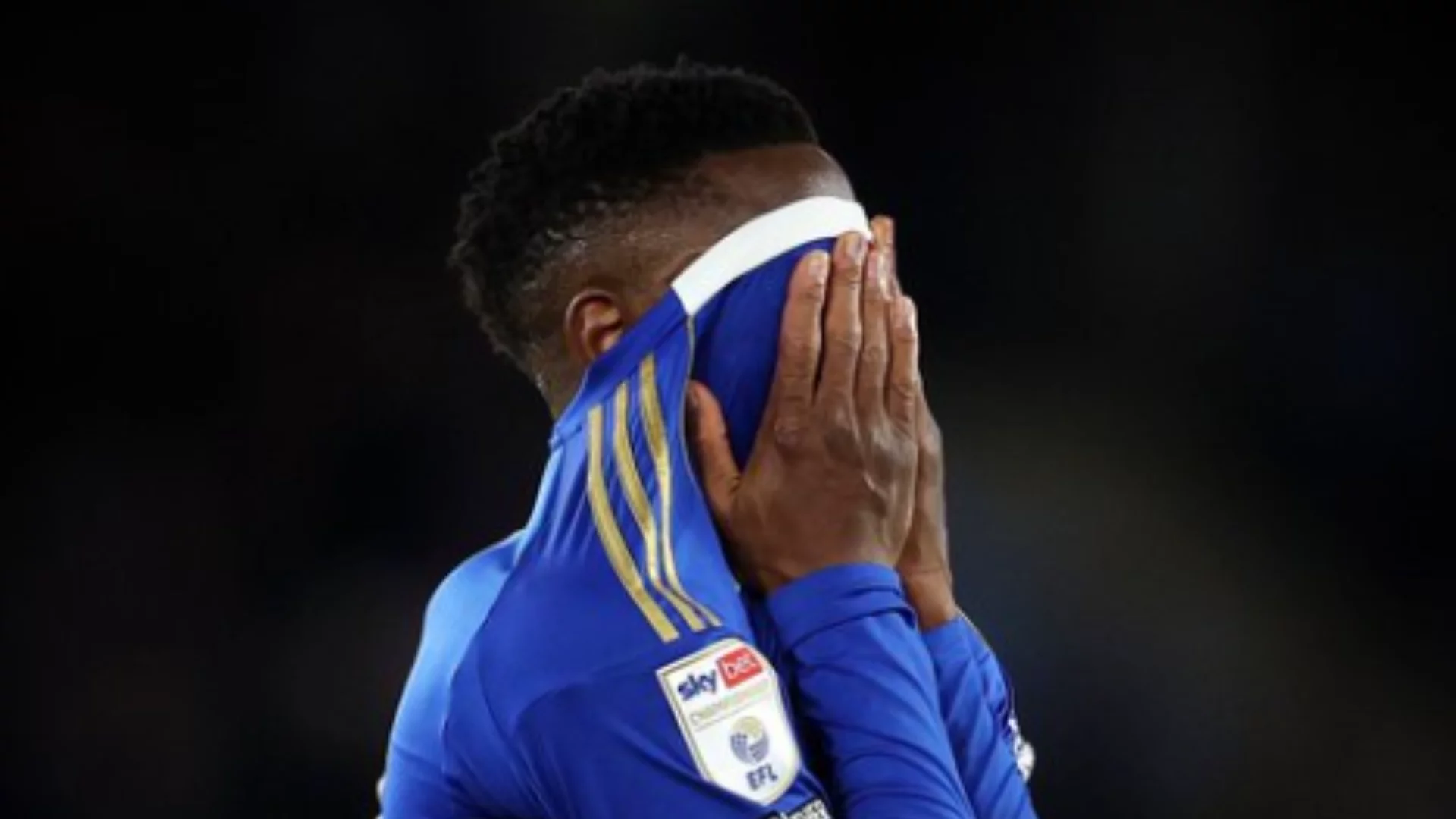 Leicester despenca para League One em crise histórica. Entenda!