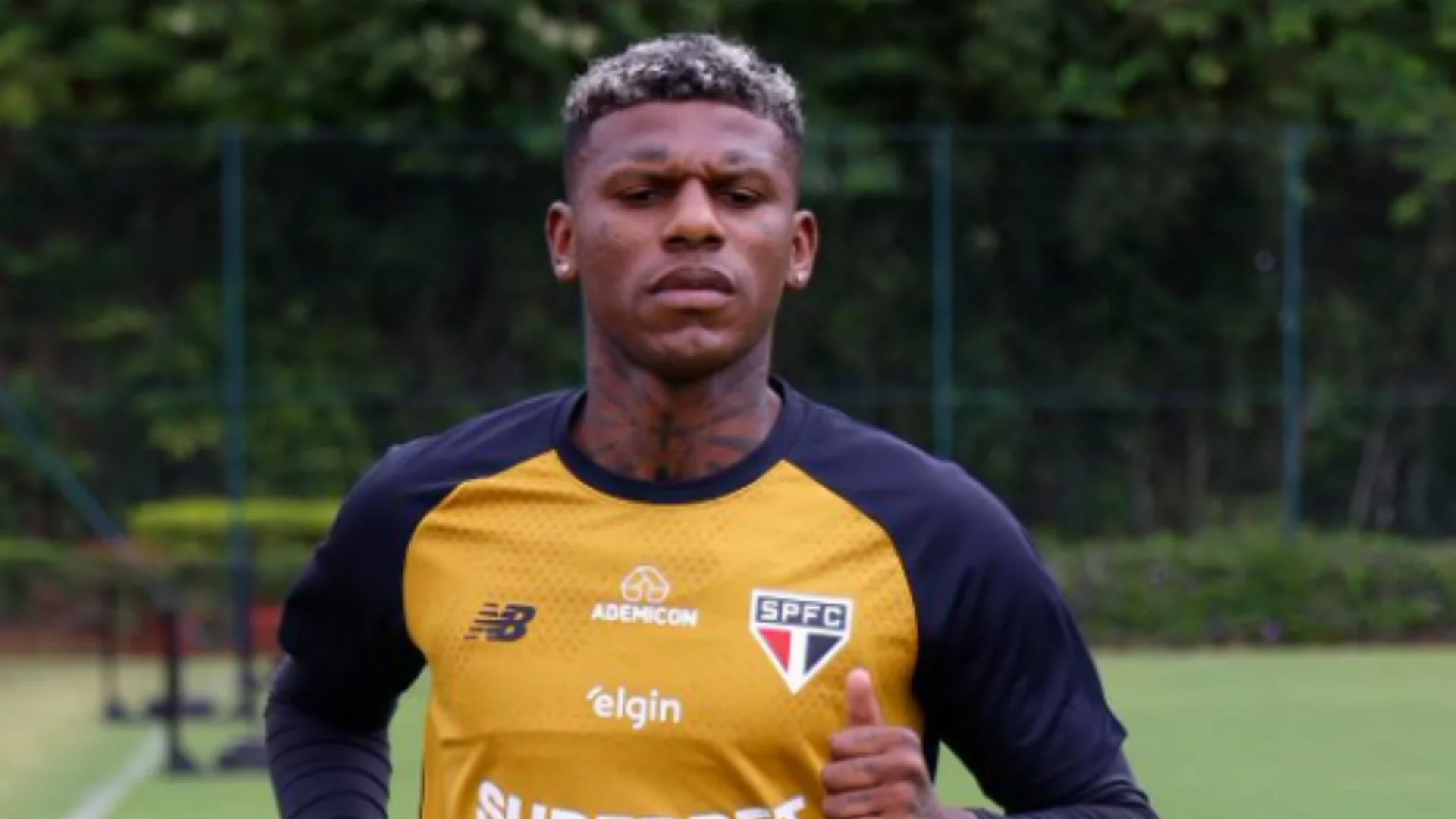 São Paulo aciona cronômetro de 10 dias para rescindir contrato de Arboleda. Entenda!