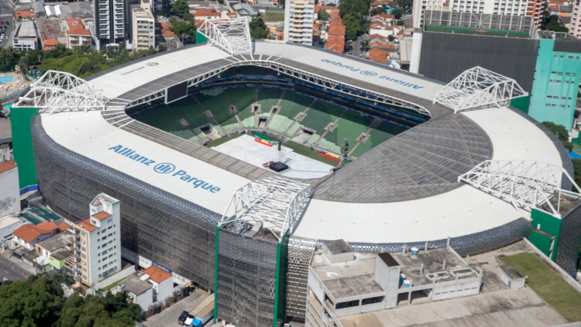 Nubank se aproxima de assumir naming rights do Allianz Parque. Entenda!