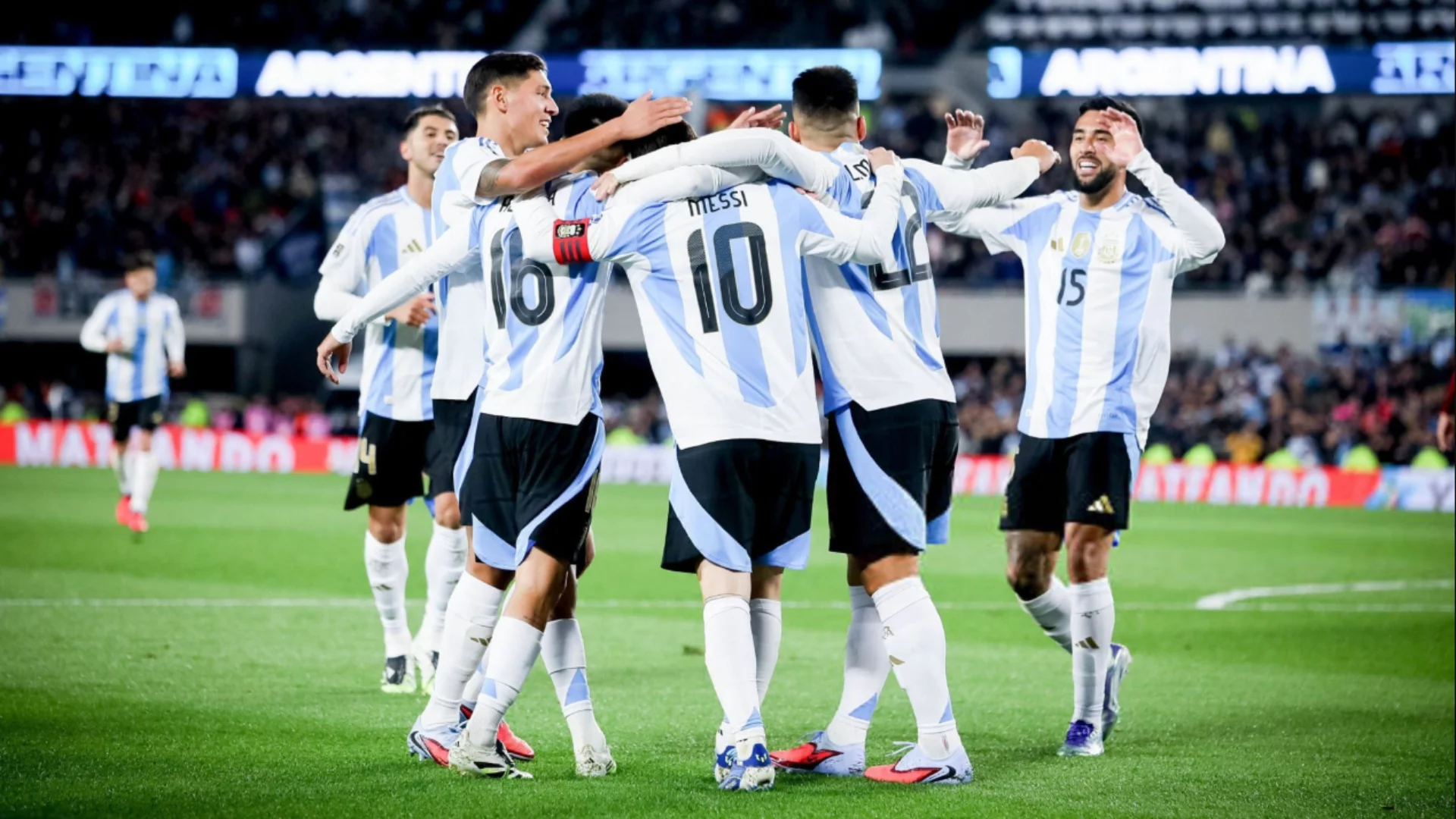 FIFA proíbe entrada de garrafas nos estádios da Copa de 2026. Entenda!